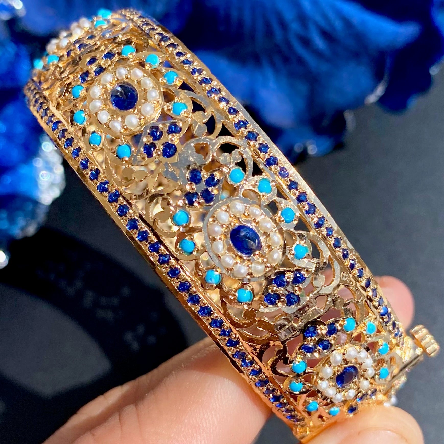 unique-kada-bangle-design.jpg
