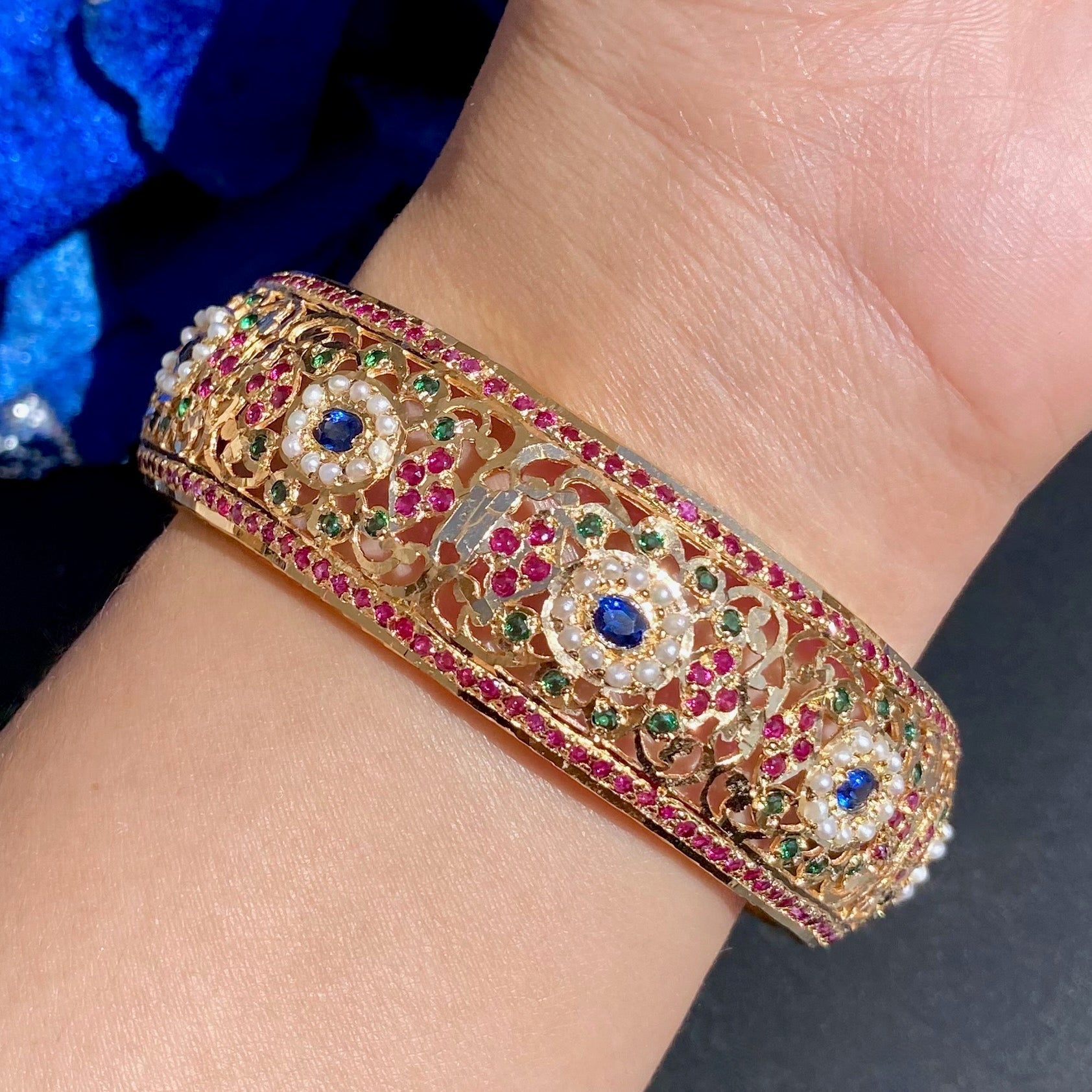 multicoloured-jadau-bangle.jpg