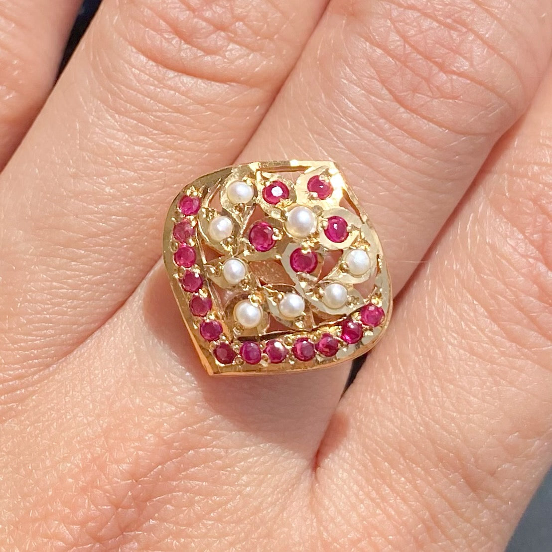 womens-ring-for-gifting.jpg