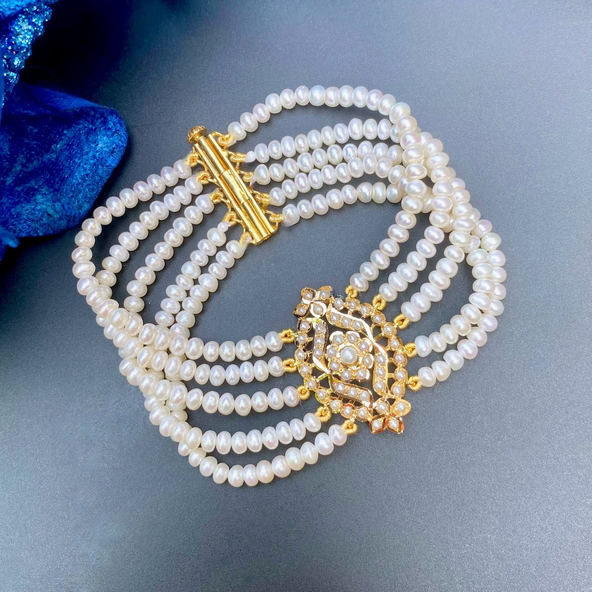 22k gold pearl string bracelet
