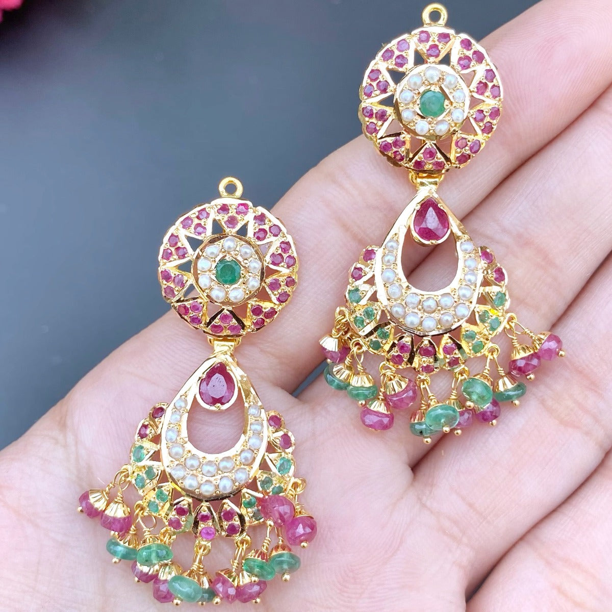 gold earrings tanishq