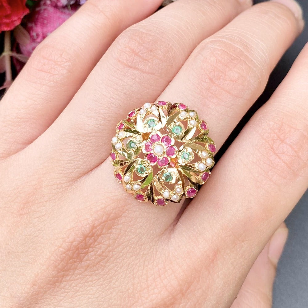 Delicate Jadau Floral Ring in 22ct Gold GLR 075