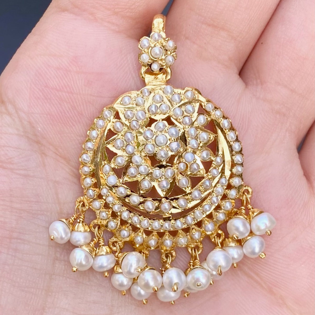 gold plated jadau pendant