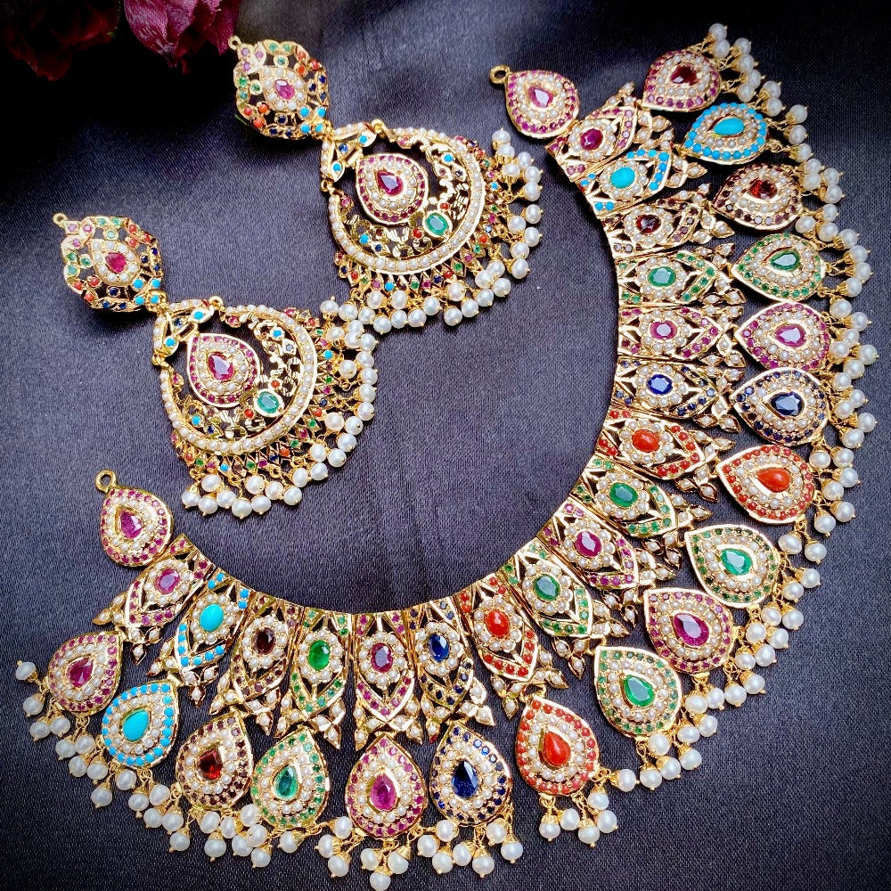 rajsthani necklace set in gold with navratna