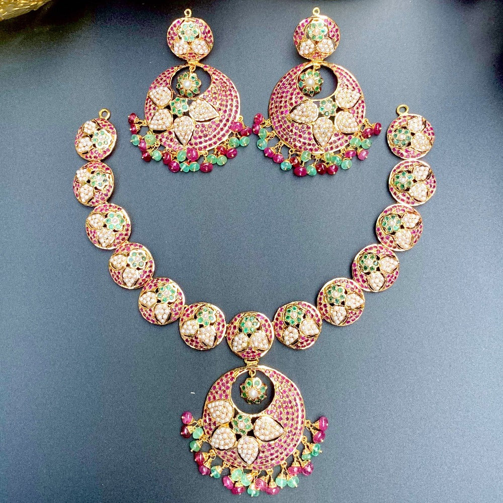 gold necklace set with price under 4 lacs