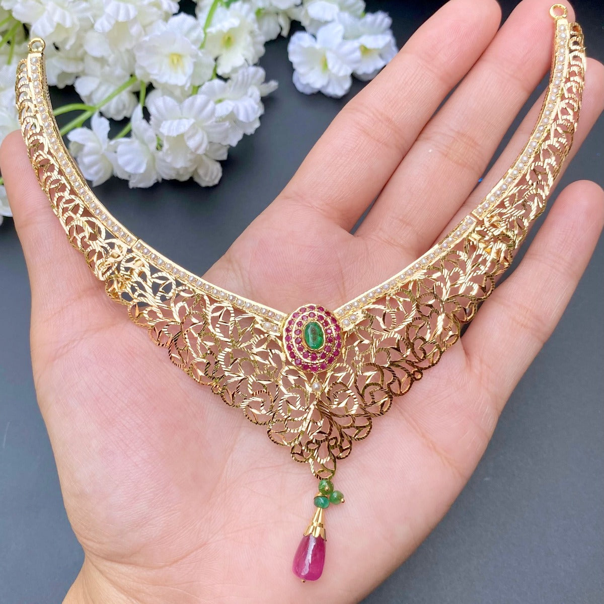 jadau hasli necklace with jali work
