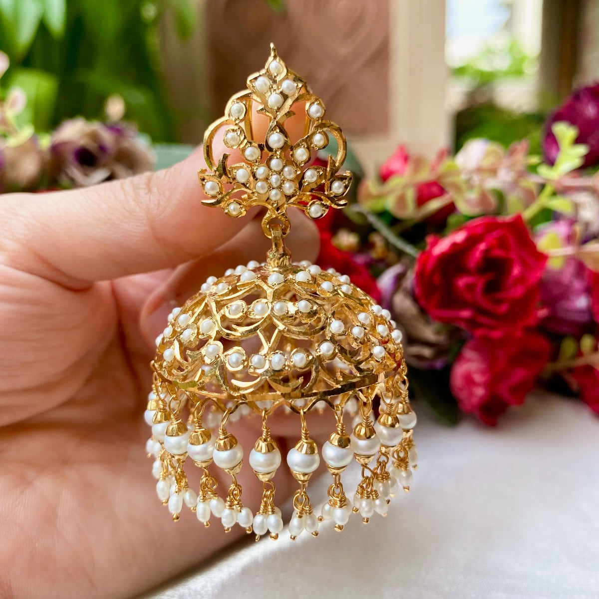 Pearl jhumkas designs in on sale gold