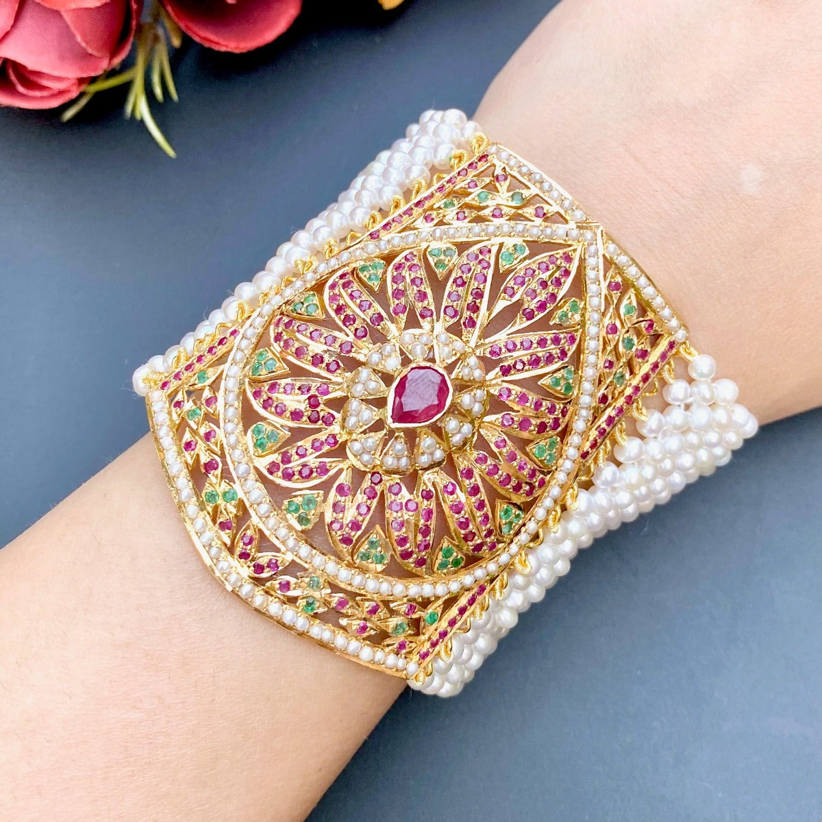 22k gold bracelet with mughal design