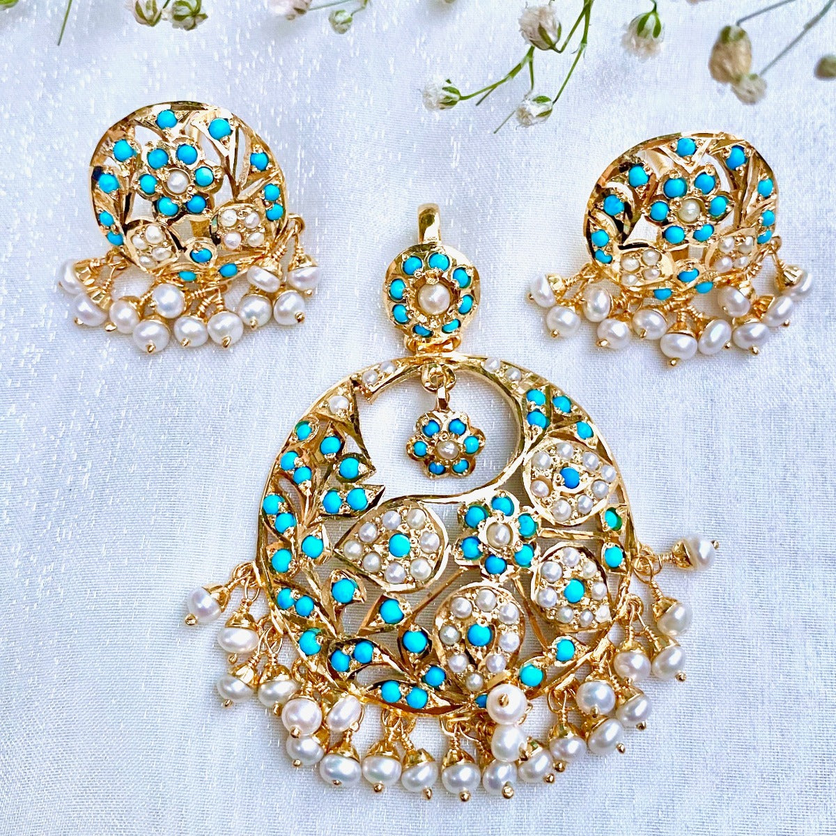 feroza locket set for girls in mughal design