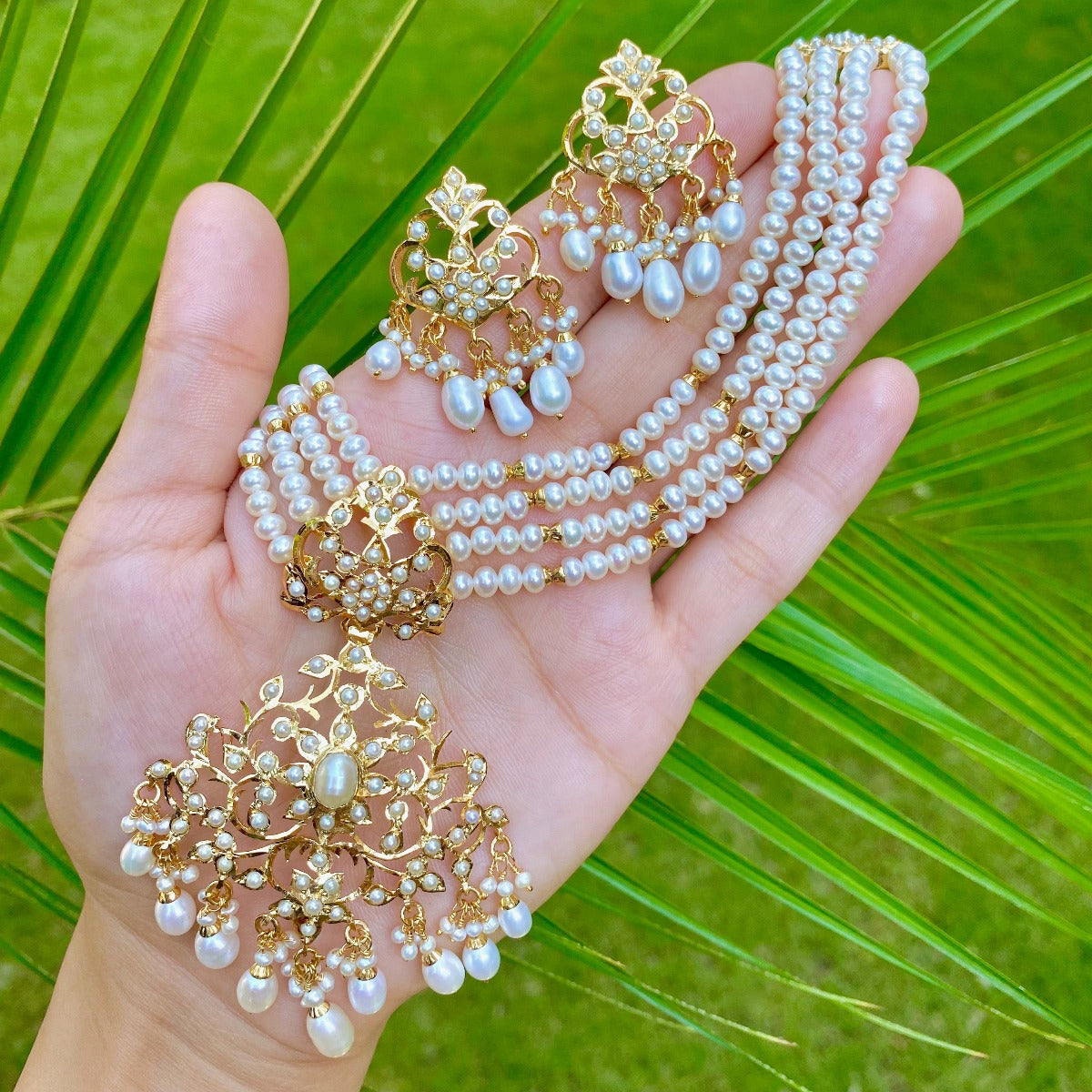 punjabi traditional jewelry in pearls
