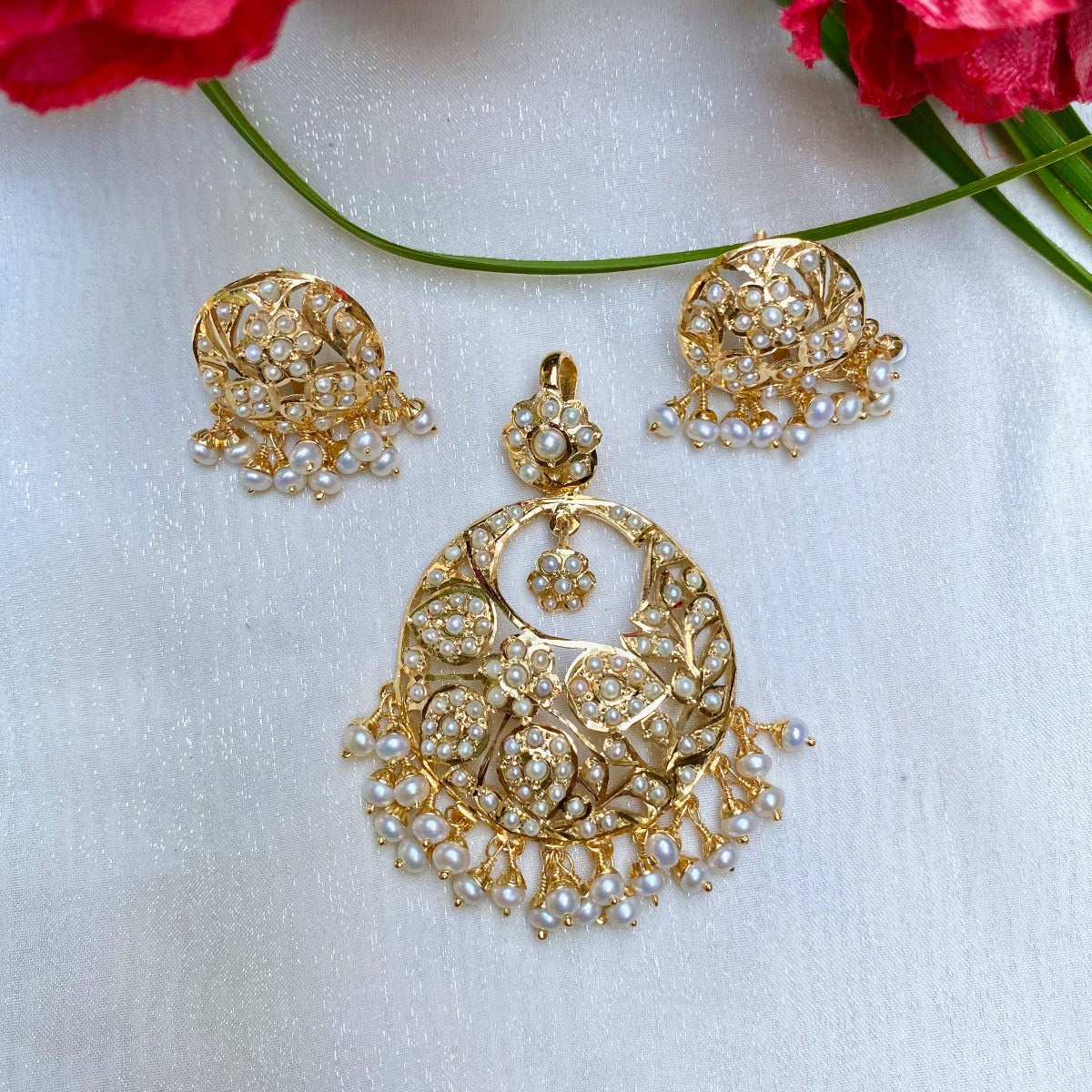 Pearl Jadau Pendant Set in Gold Plated Silver PS 043A